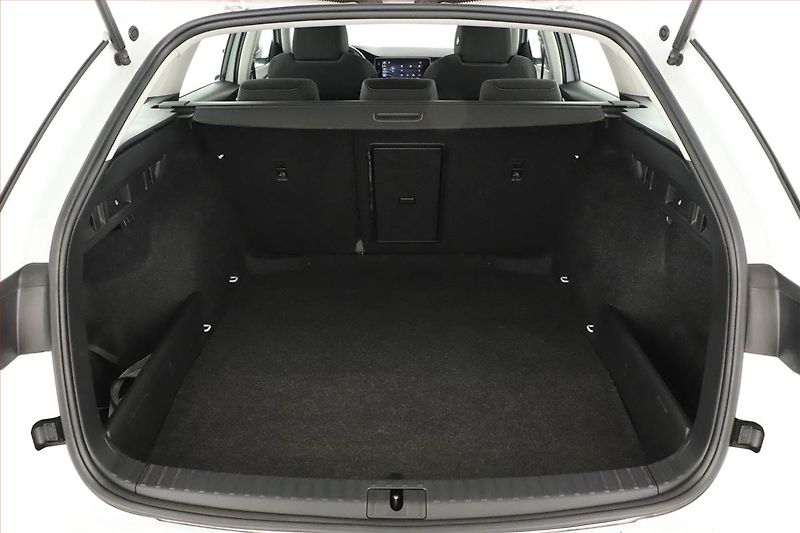 Škoda Octavia (2022) 2.0 TDI, ČR,1.maj, Serv.kniha - fotka 15 z 16