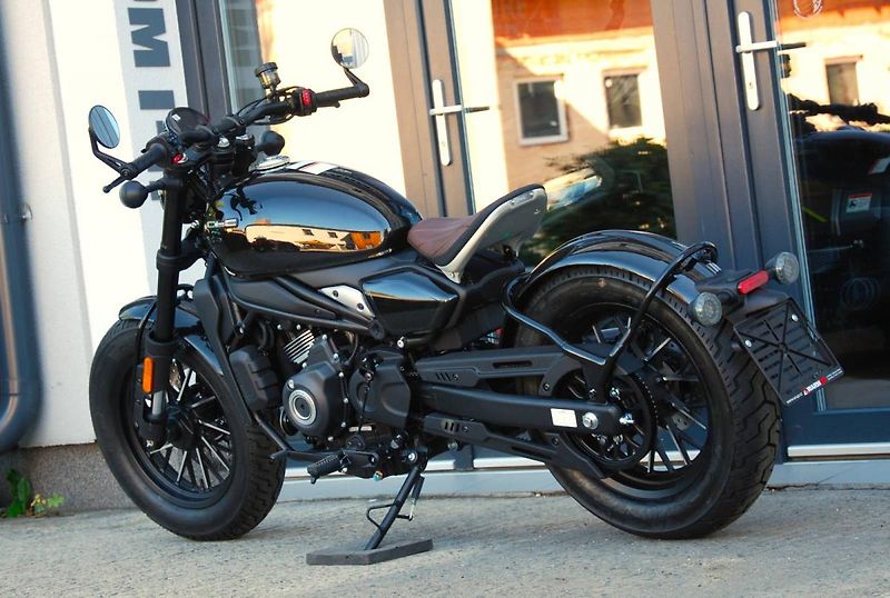 CFMOTO (2026) 450CL-C Bobber BLACK - fotka 6 z 25