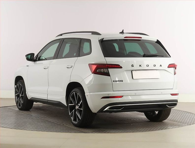 Škoda Karoq (2022) Sportline 2.0 TDI, digi klima - fotka 4 z 26