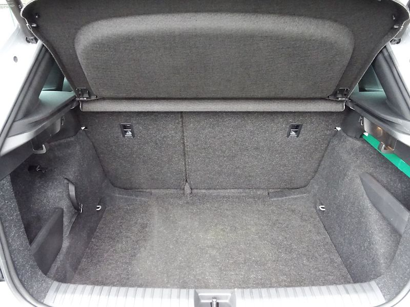 Škoda Kamiq 1.5TSI DSG Monte Carlo DPH - fotka 26 z 32