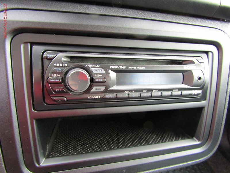 Škoda Fabia (2008) 1.2i, ČR, Ambiente - fotka 12 z 14