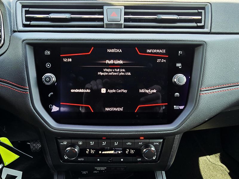 Seat Arona FR 1.5 TSI 110KW FULL LED NAVI - fotka 23 z 26