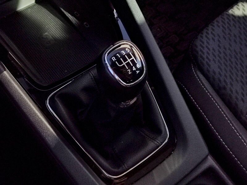 Škoda Octavia (2023) Combi Style Comfort 2,0 tdi 11 - fotka 24 z 42