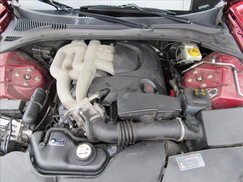 Jaguar S-Type 3,0 i Exclusive 175 KW - fotka 28 z 28