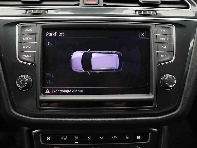 Volkswagen Tiguan 2,0 TDI 110kW DSG 4M Highline - fotka 19 z 31