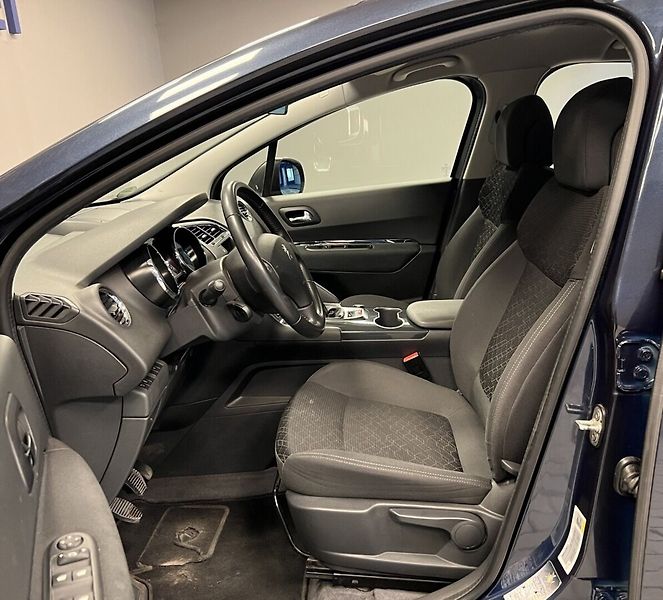 Peugeot 3008 ALLURE 1.2 PureTech - fotka 7 z 15
