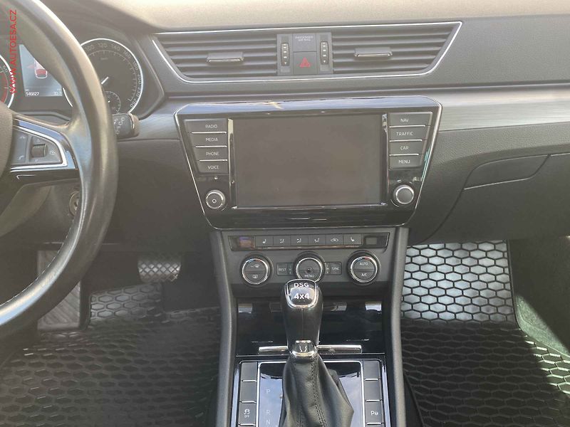 Škoda Superb (2016) 2.0 TSi 4x4, Style, DSG - fotka 12 z 20
