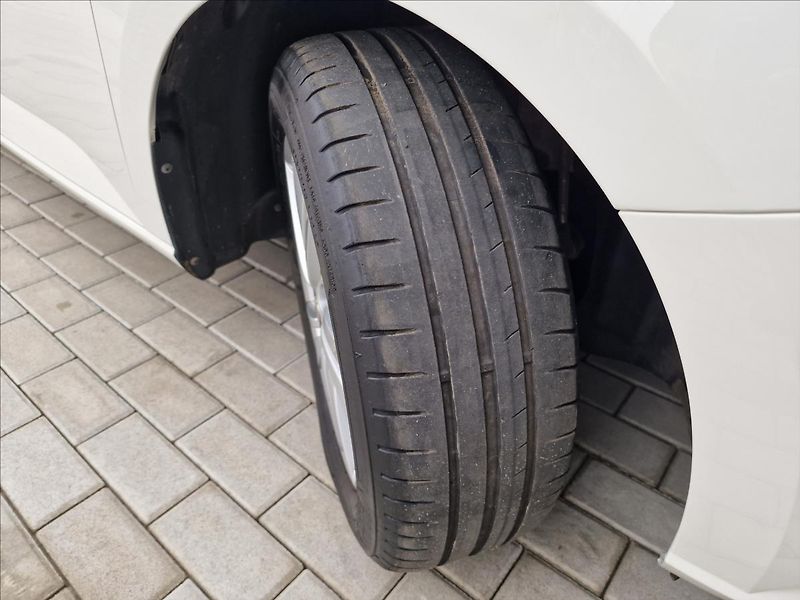 Škoda Fabia 1.0 TSI Style,původ ČR,1.Maj. - fotka 45 z 49