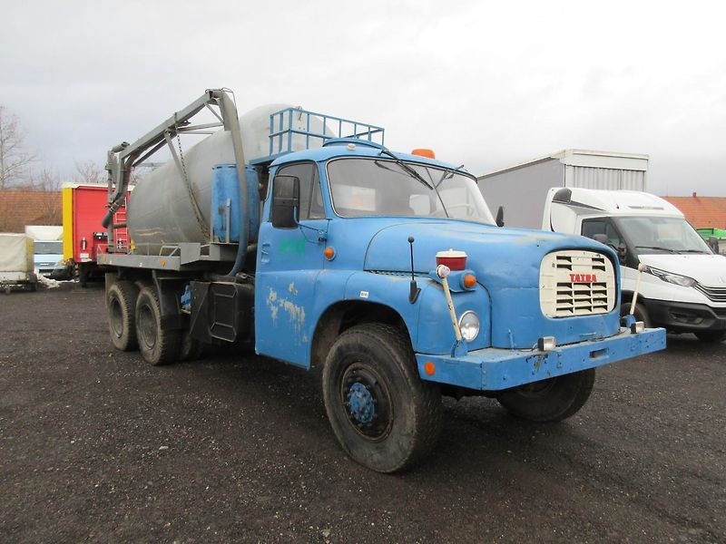 Tatra Ostatní 148 cisternový vůz - fotka 2 z 15