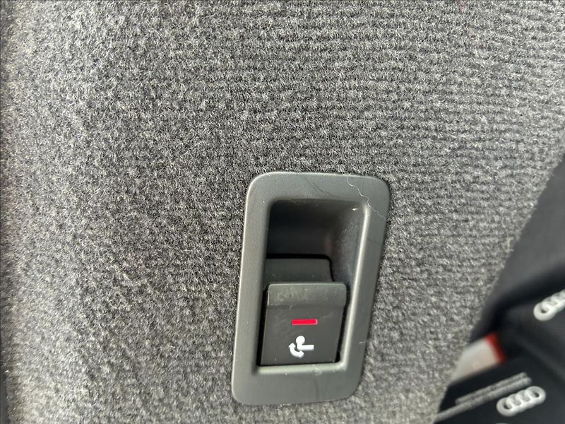 Audi A6 2,0 TDI WEBASTO,TAŽNÉ,KŮŽE - fotka 15 z 28
