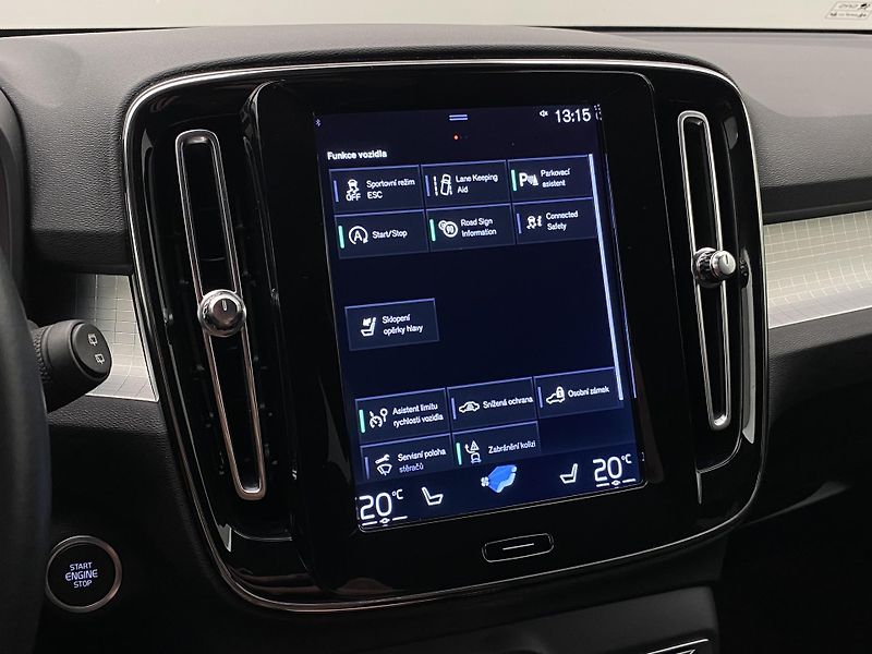 Volvo XC40 D3 AWD MOMENTUM AUT  - fotka 37 z 38