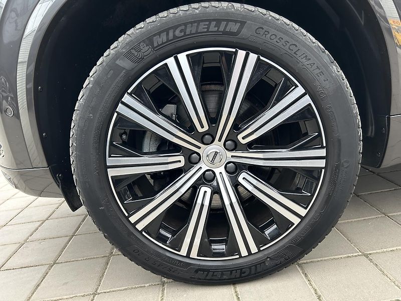 Volvo XC90 2.0 B5 4x4 PLUS Bright Vzduch - fotka 10 z 32
