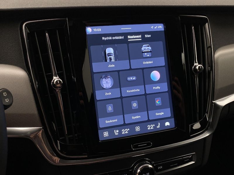 Volvo V90 T6 AWD RECHARGE DARK PLUS AUT - fotka 47 z 61