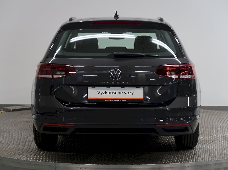 Volkswagen Passat (2023) BUSINESS PREMIUM 2.0TDI 110KW - fotka 8 z 36