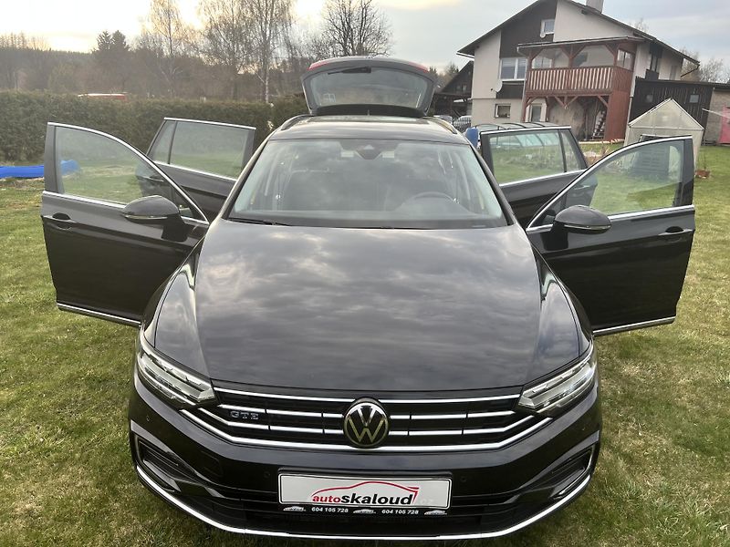 Volkswagen Passat 1.4GTE 160KW,TZ,2xALU,1MAJ - fotka 24 z 48