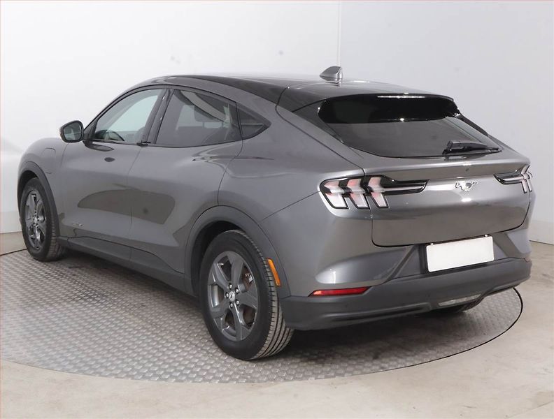 Ford Mustang Mach-E (2021) Standard Range RWD, SoH 95% - fotka 4 z 19