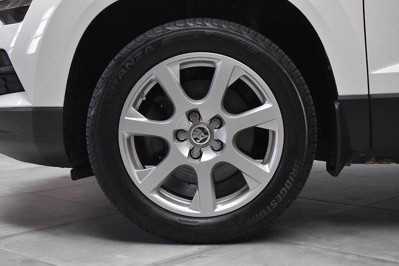Škoda Karoq 1.5 TSI TAŽNÉ*KAMERA*ČR* - fotka 29 z 34