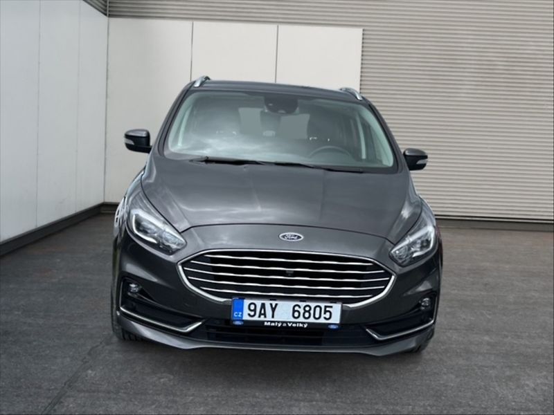 Ford S-MAX 2,5 DT HEV Titanium AT - fotka 2 z 11