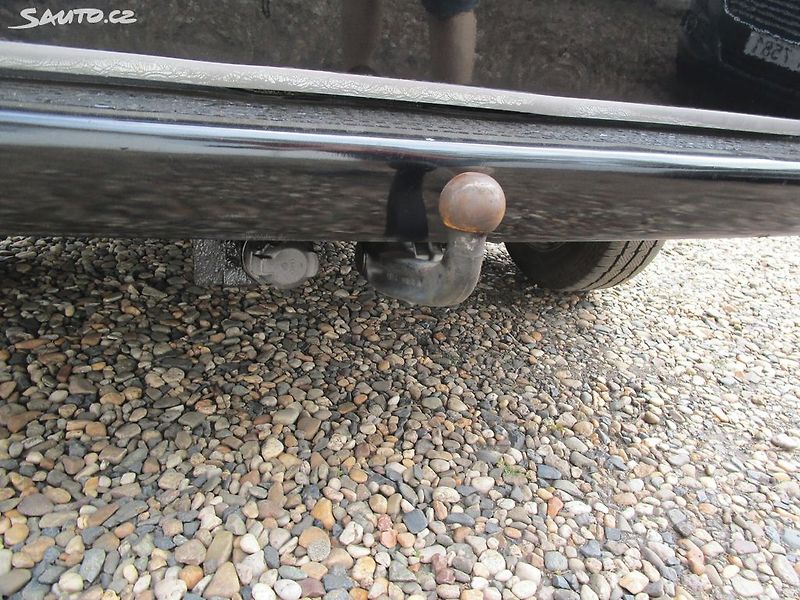 Volkswagen Multivan 2,5TDI-111KW - NOVÁ STK - fotka 15 z 22