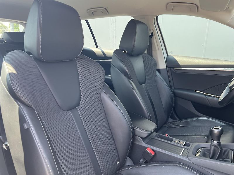 Škoda Octavia (2023) 2,0TDi 85kW STYLE - fotka 35 z 40