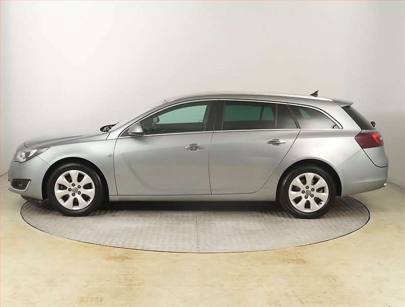 Opel Insignia (2015) 2.0 BiTurbo CDTI, Automat - fotka 3 z 23