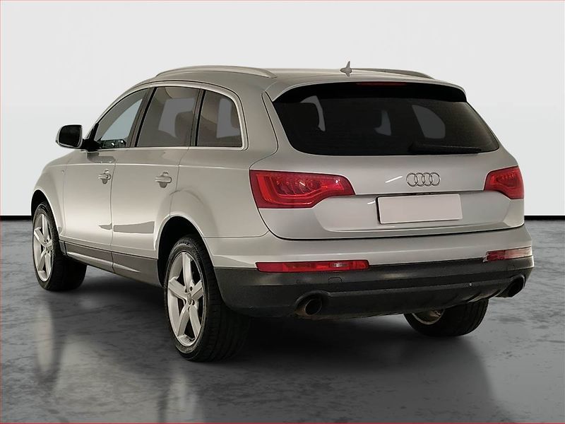Audi Q7 (2011) 3.0 TDI, 4X4, Automat, 7 míst - fotka 4 z 23