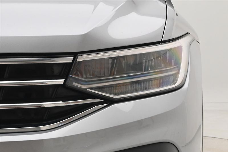 Volkswagen Tiguan Allspace 2,0 TDI 110kW DSG 7Míst Záruka - fotka 31 z 32