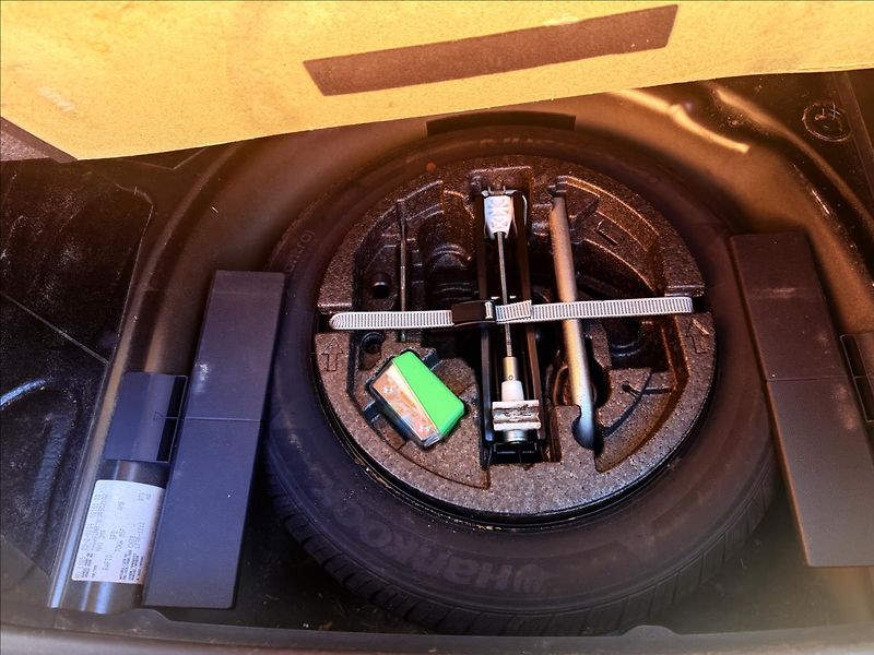 Škoda Rapid 1,0 TSi 1.Majitel ČR - fotka 23 z 26