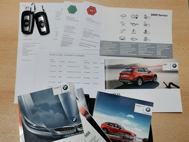 BMW X1 (2013) 118D 105kw xDrive AUT XEN - fotka 20 z 26