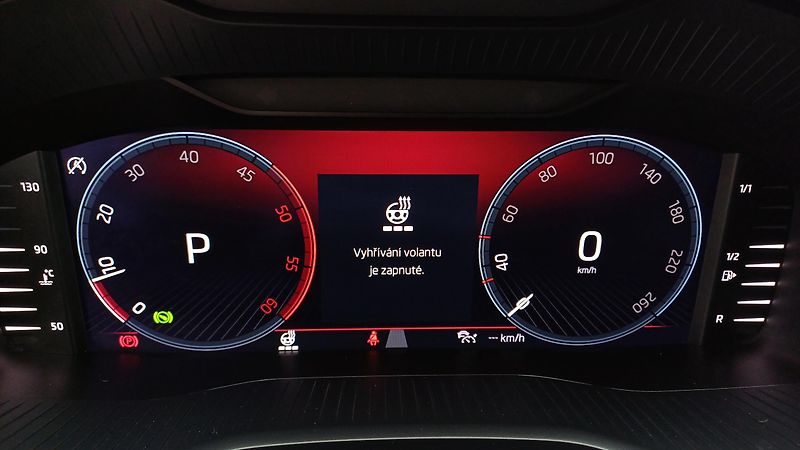 Škoda Karoq 2.0 TDI 110kW DSG 4x4 WEBASTO - fotka 31 z 50