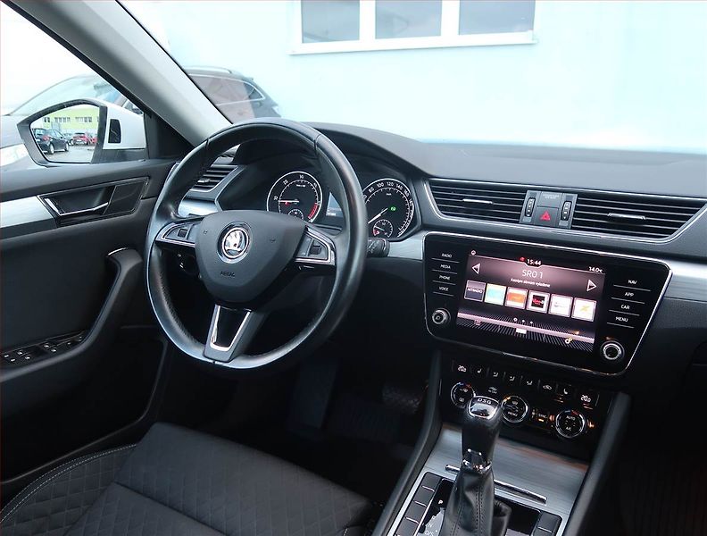 Škoda Superb (2020) Ambition 2.0 TDI, Automat - fotka 7 z 19