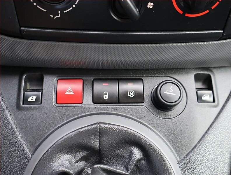 Citroën Berlingo (2016) 1.6 HDi, 3Místa, ČR, DPH - fotka 12 z 15