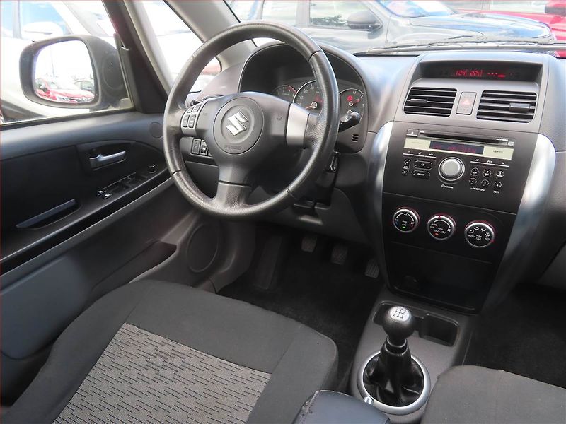 Suzuki SX4 (2008) 1.6 VVT, 4X4, Serv.kniha - fotka 7 z 17