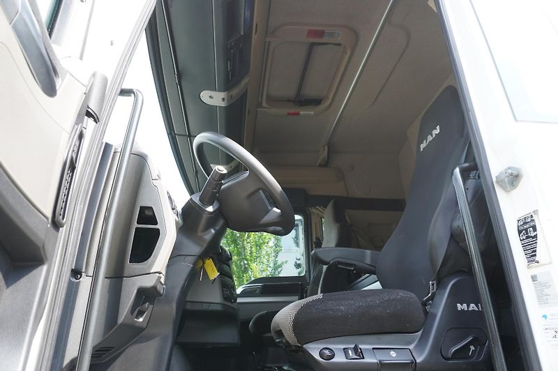 MAN TGX (2020) 26.510/ Curtainsider + trailer - fotka 11 z 24