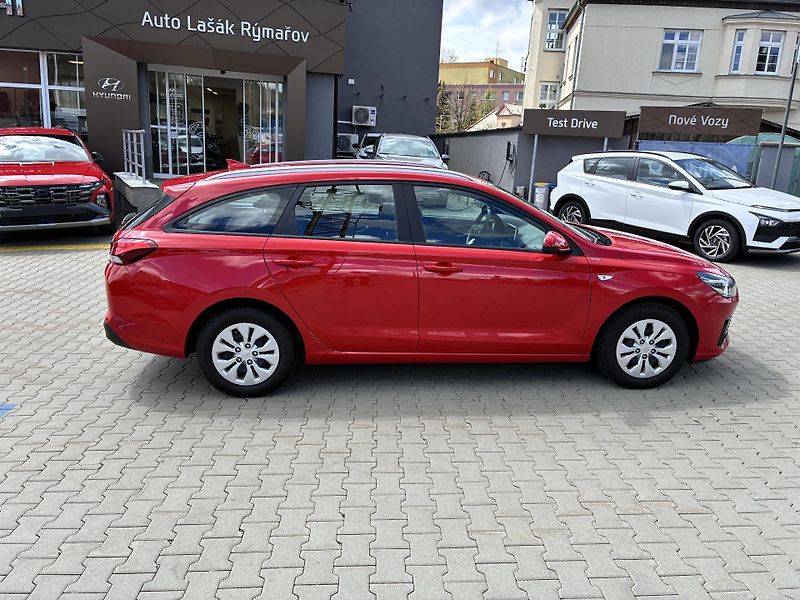 Hyundai i30 WG 1.0T-GDi 88kW ČR DPH TAŽNÉ  - fotka 8 z 24