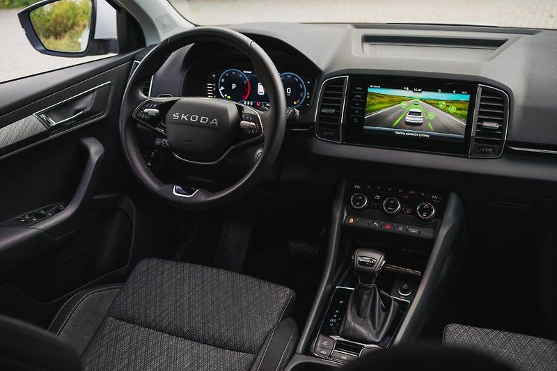 Škoda Karoq (2025) 1.5 TSI, Top Selection, ACC - fotka 3 z 25