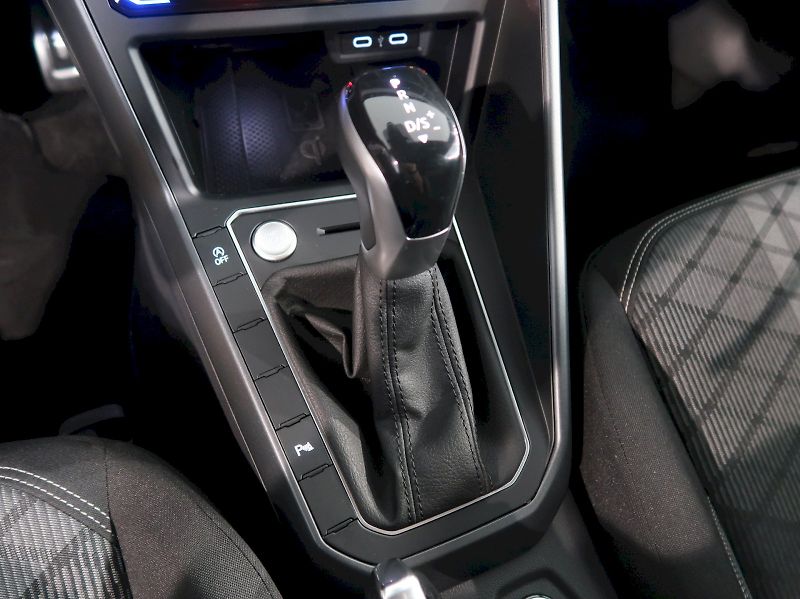 Volkswagen Taigo (2023) R-LINE 1.0TSI 81KW DSG NAVI - fotka 31 z 37