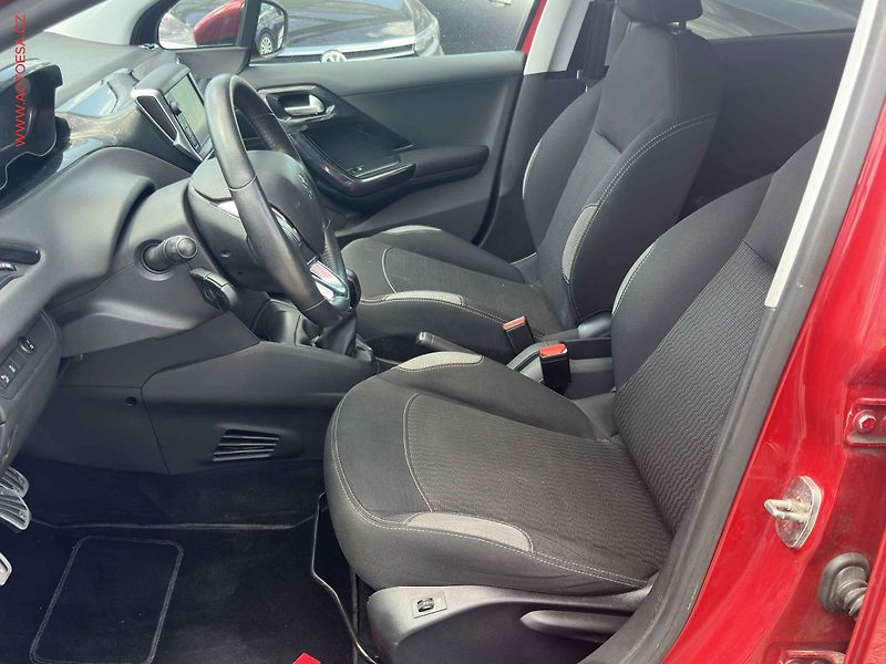 Peugeot 208 (2016) 1.6 HDi, ČR, AC, tempo, park - fotka 9 z 20