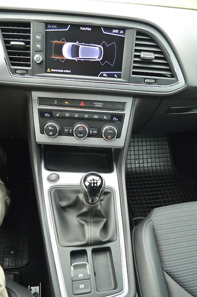Seat Leon (2019) 1.5 TSI 150 k Xcellence ST - fotka 13 z 31