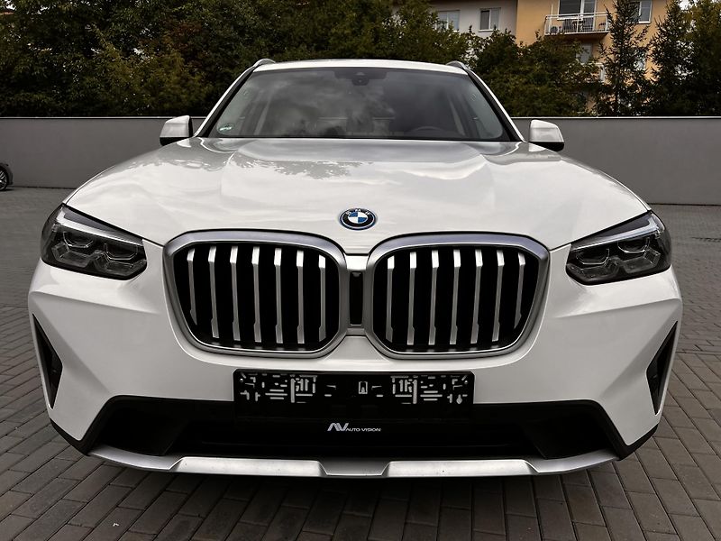 BMW X3 30e xDrive 215kw 1. majitel - fotka 2 z 28