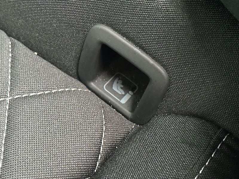 Škoda Karoq (2024) 2.0 TDI 4x4 DSG Sportline - fotka 24 z 33