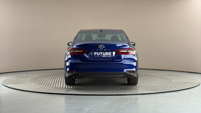 Toyota Camry 2.5 Hybrid AUT Executive - fotka 5 z 26