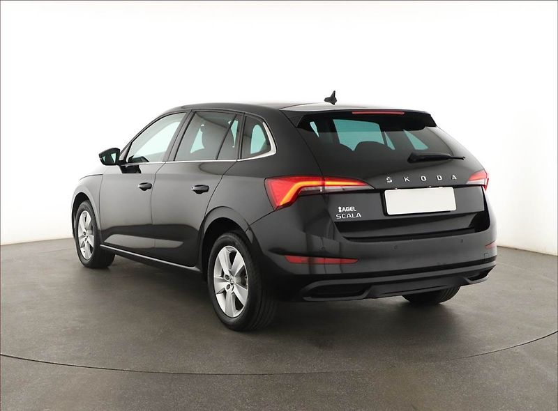 Škoda Scala (2021) Style 1.5 TSI, ČR,1.maj - fotka 4 z 19