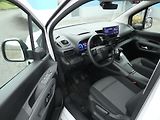Toyota ProAce City Verso 1,5D 96kW  7 míst závěs  - náhled 10