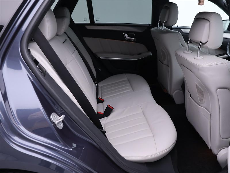 Mercedes-Benz Třídy E 3,0 350 BlueTEC 185kW Avantgar - fotka 14 z 36