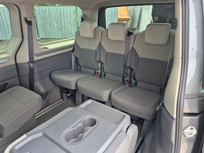 Volkswagen Multivan (2024) 2,0 TDI 110 kW Life Long DSG - fotka 33 z 38