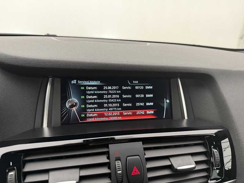 BMW X3 3.0d*190kw*4x4*M-Packet*Pano* - fotka 35 z 44