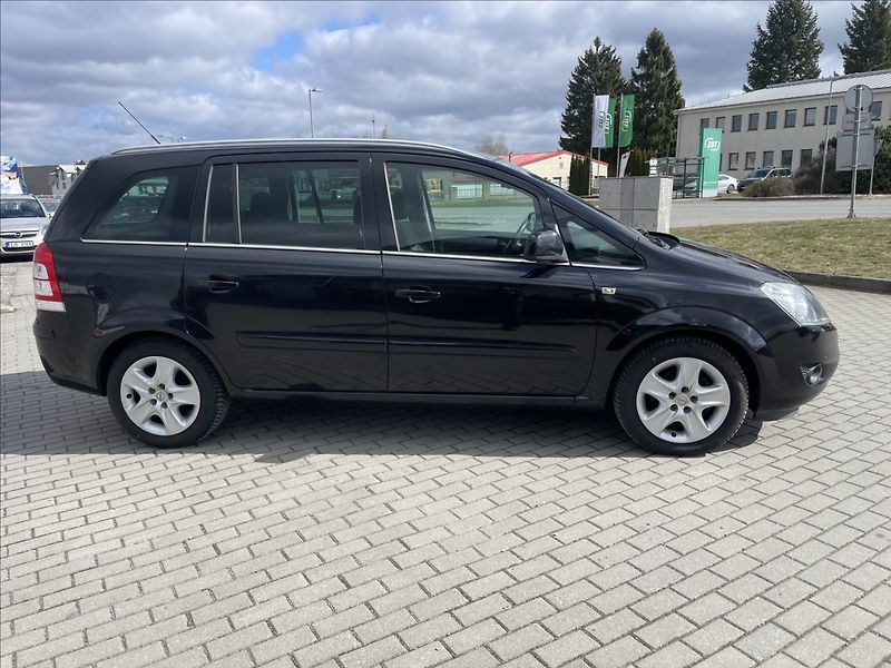 Opel Zafira 1,6 i 16V 85kw 7míst Tažné TOP - fotka 5 z 34