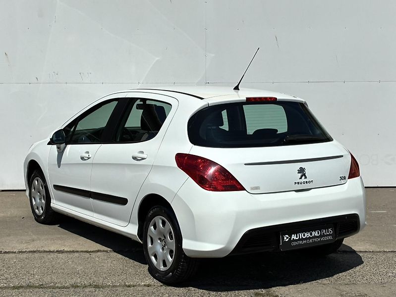 Peugeot 308 1.4 16V VTi 98k Access - fotka 7 z 18