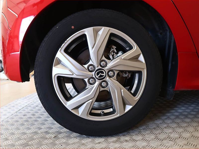 Mazda 2 (2025) 1.5 Hybrid - fotka 15 z 16